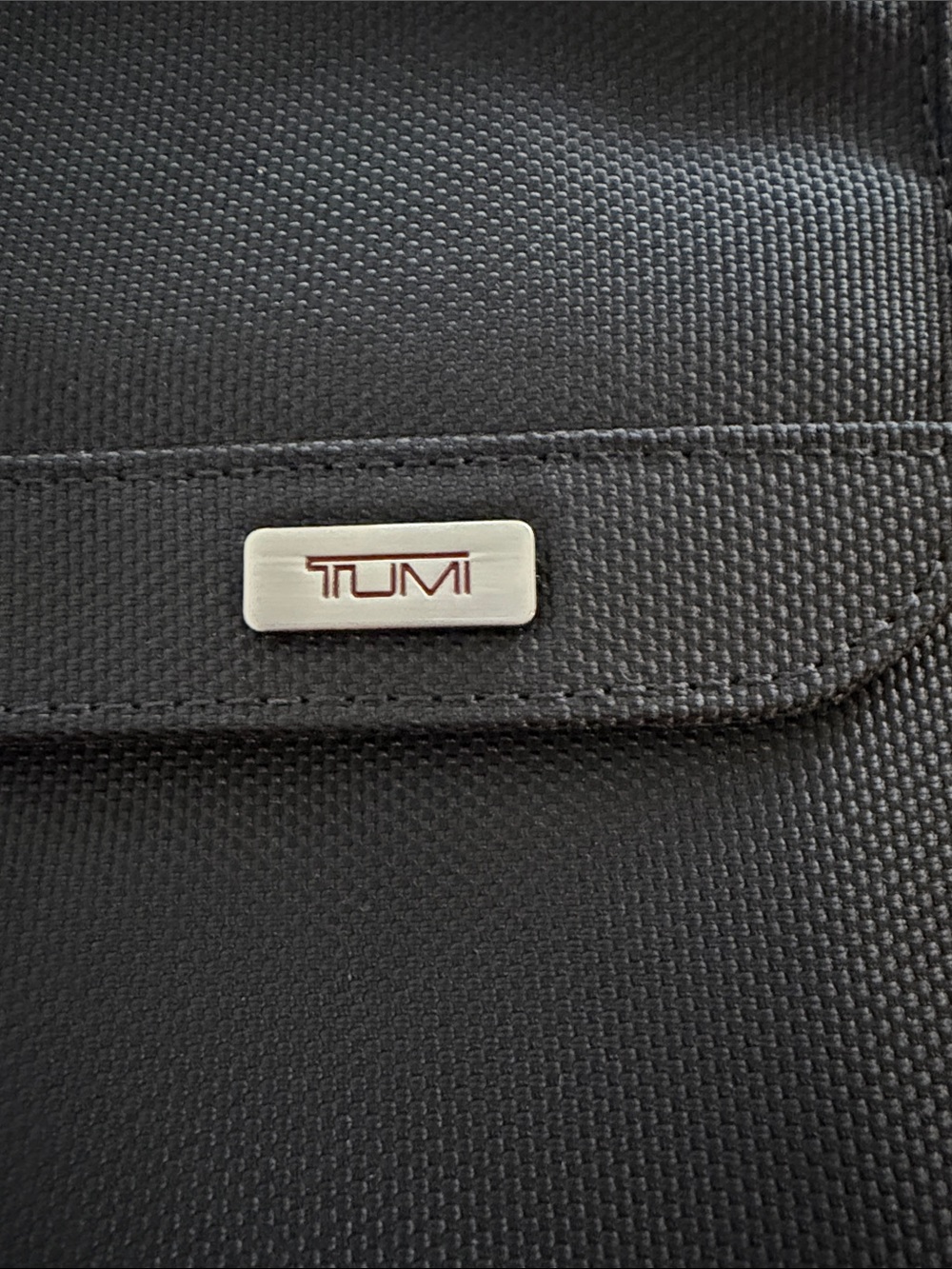 Tumi Black Nylon Document Holder with Metal Logo - Picture 4 of 4